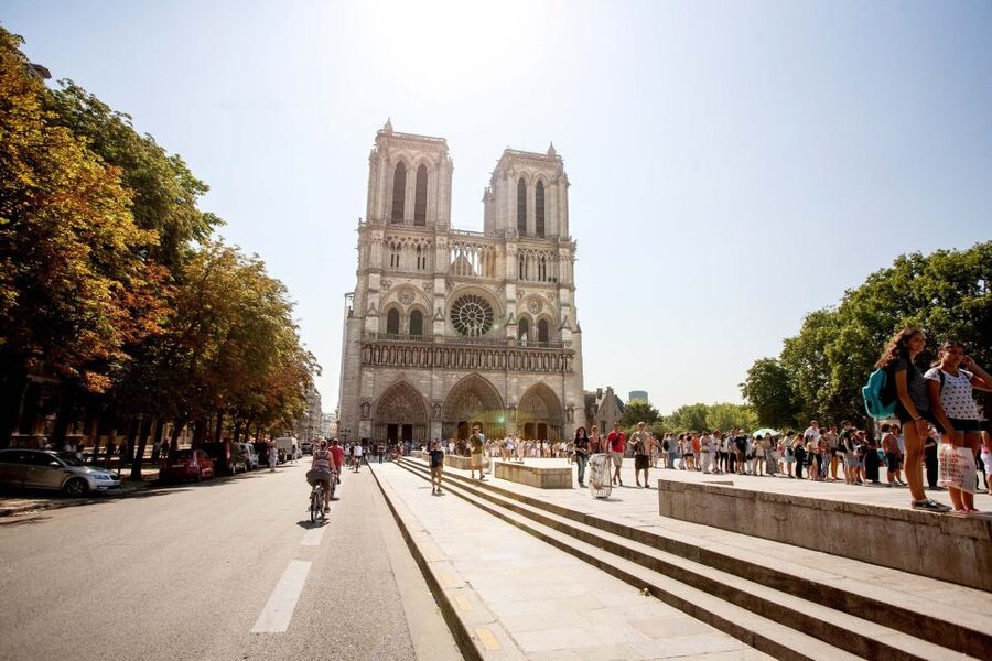 Electric Bike Tour of Paris’ Hidden Gems - Quiet bridges, parks, and romantic corners