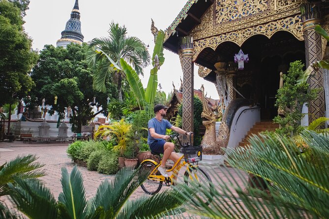 Experience The Real Chiang Mai by Bike - Phae Gate and the old city wall