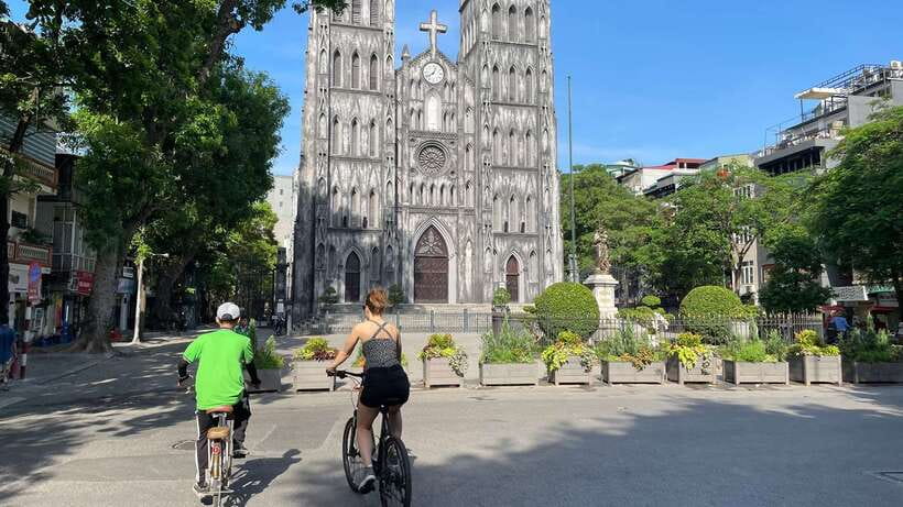 Explore Hanoi Old City By Cycling Tour With Small Groups - The Old Quarter, railway, and Hanoi’s famous street scenes