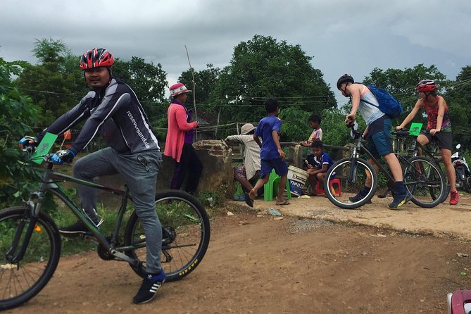 Explore local livelihood & countryside (Half-Day Cycling Tour) - Starting at 7:30 am with the right equipment