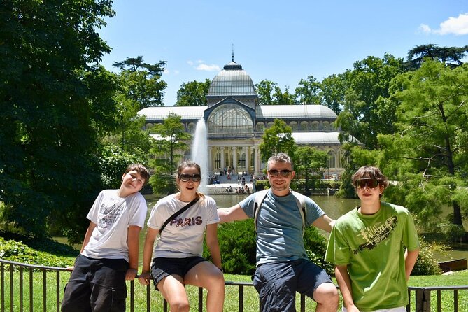 Explore Madrid by bike taking photos with Benja - Sol, Las Letras, and Madrid’s central squares