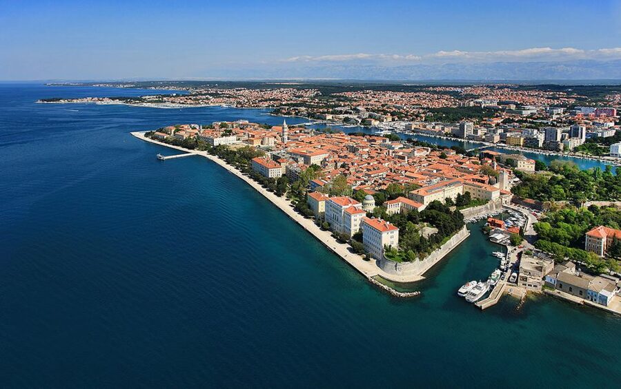 Explore Zadar: Laid-Back Fun Bike Tour - From Ulica Federica Grisogona to the waterfront