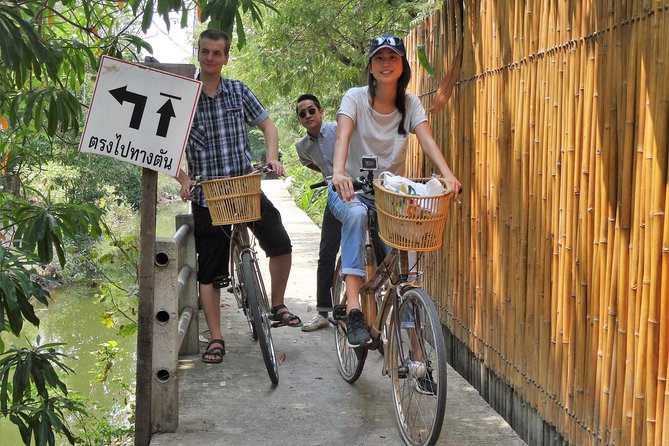 Family Bicycle Tour in the Green Oasis of Bangkok on Bamboo bikes - The personal feel of a private six-person tour