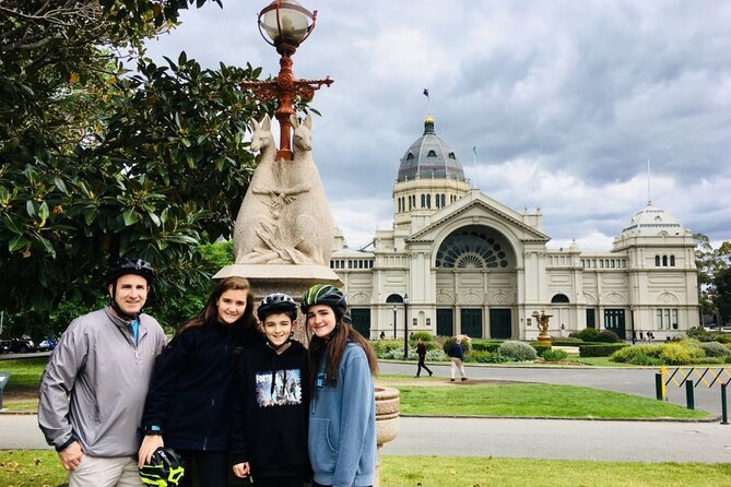 Famous Melbourne City Bike Tour - Key points at a glance