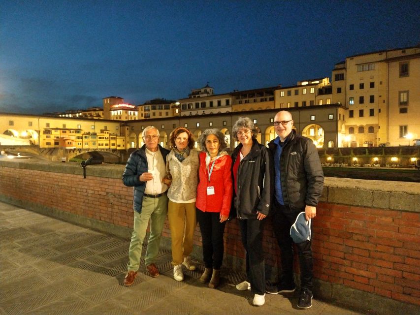 Florence at Night Bike Tour with Wine and Aperitivo Picnic - The Lungarno picnic with Tuscan wine