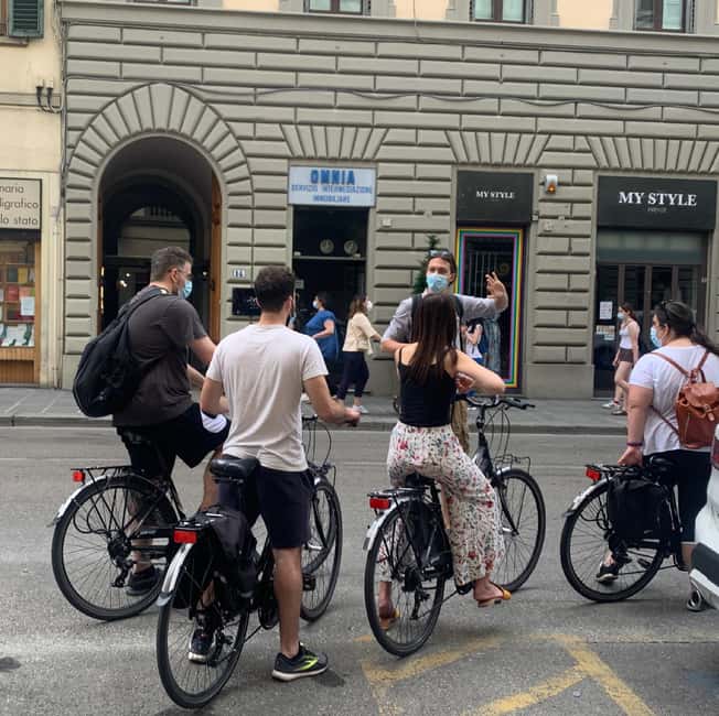 Florence Bike Tour & Sunset & Piazzale Michelangelo - The ride back through Florence at dusk