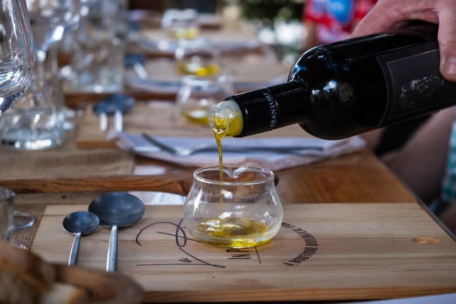 Florence: Chianti E-Bike Tour with Tuscan Lunch & Winery - Reaching the family-run Chianti estate