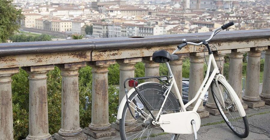 Florence: City Sightseeing Guided Bike Tour - Key points at a glance
