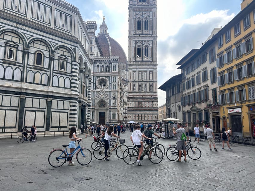 Florence: Guided Bike Tour to Discover the Secrets - Piazza della Repubblica and the first look at Florence