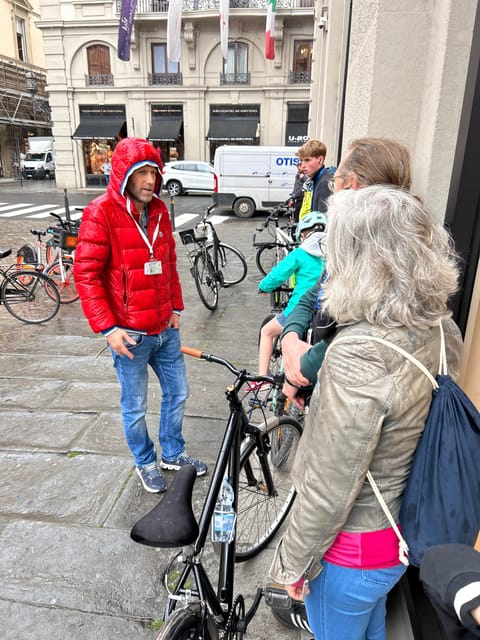 Florence: Guided Bike Tour to Discover the Secrets - Via Dante Alighieri and the arts and crafts market