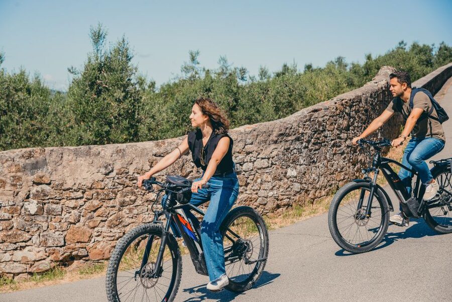 Florence: Guided Electric Bike Tour with Gelato - Is the three-course lunch worth adding?