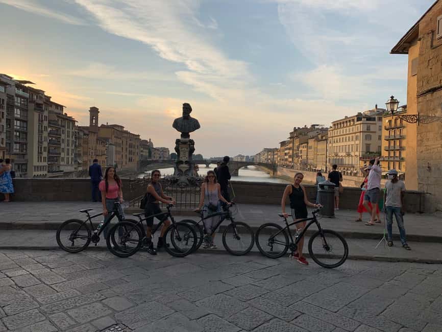 Florence Medici Bike Tour – Cycle Through History and Power - Ponte Vecchio and the Vasari Corridor