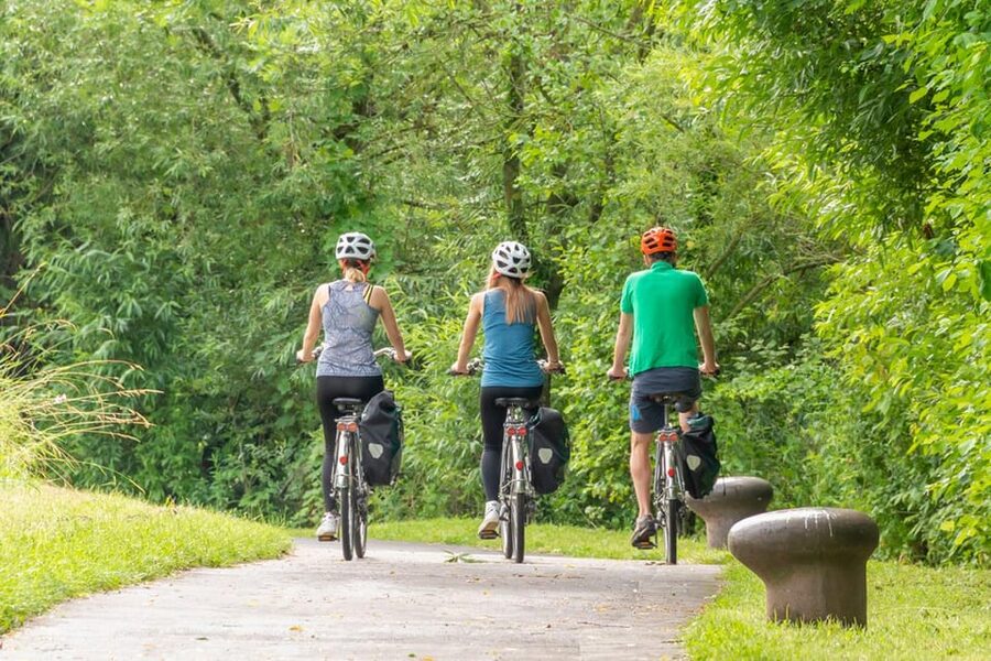 Frankfurt: Full-Day Bicycle or E-Bike Rental - What a full day can look like