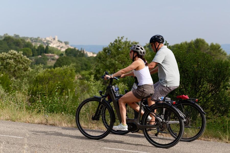 From Aix-en-Provence: Luberon Region E-Bike Full-Day tour - Bonnieux gives you the first big view
