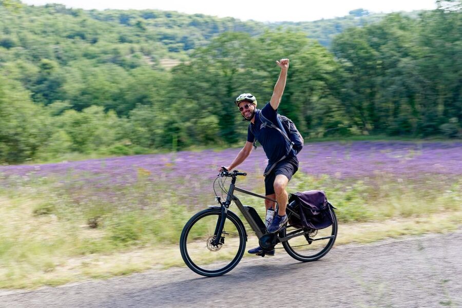 From Avignon: Full-Day E-Bike Tour in the Luberon Region - Practical details that affect your decision