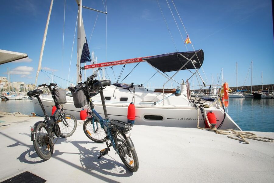 From Barcelona: E-Bike and Sailing Tour with Wine Tastings - The short ride to Port Masnou