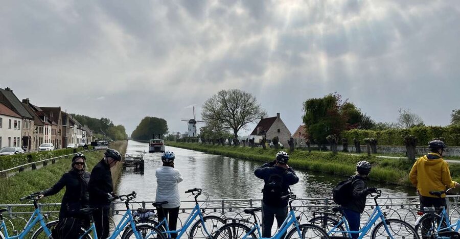 From Bruges: Family-Friendly Countryside Guided Bike Tour - Leaving Bruges by bicycle, not by bus