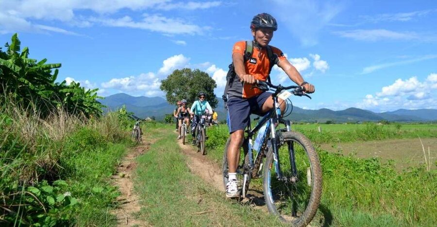 From Chiang Mai: Mae Taeng Valley and Waterfalls Cycle Tour - Leaving Chiang Mai for Mae Taeng Valley