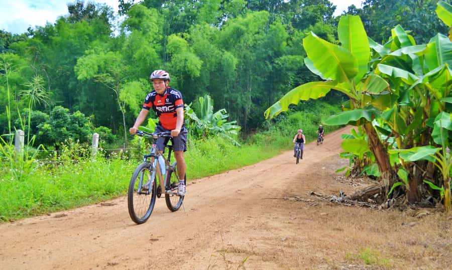 From Chiang Mai: Mae Taeng Valley Hike & Bike Day Trip - The return to Chiang Mai and what the timing means