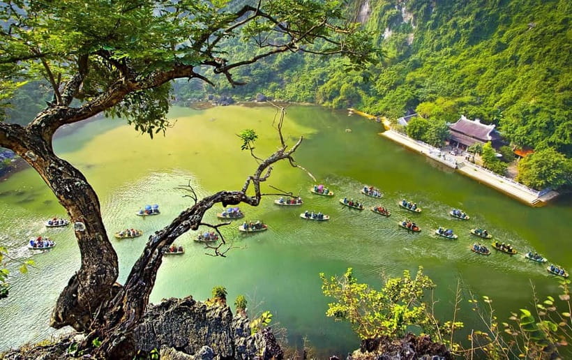 From Hanoi: Hoa Lu, Tam Coc, Mua Cave & Cycling in Ninh Binh - Tam Coc by boat, with caves and rice paddies