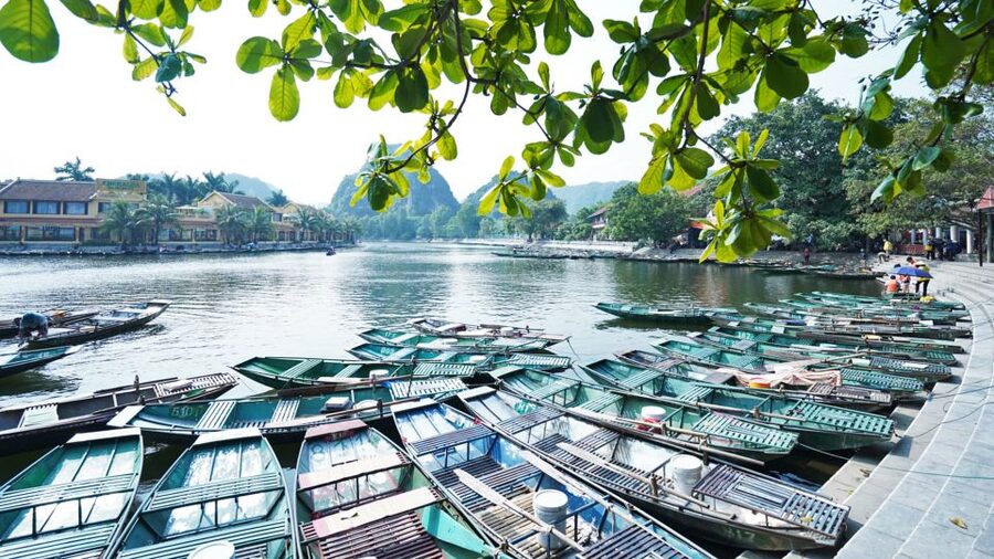 From Hanoi: Hoa Lu & Tam Coc with Buffet lunch & Cycling - Why this day trip works from Hanoi