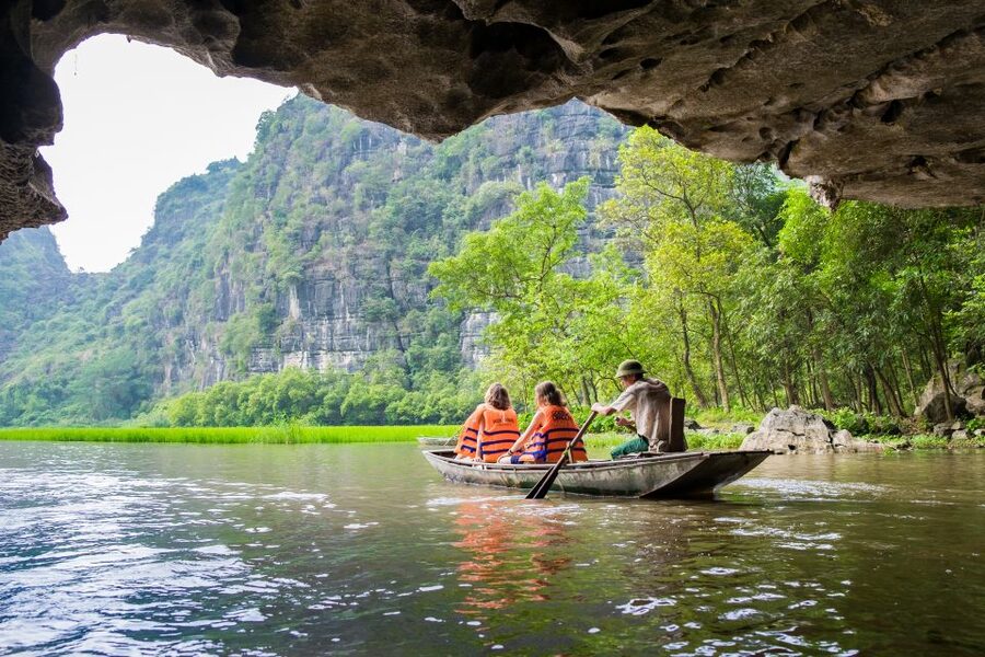 From Hanoi: Hoa Lu & Tam Coc with Buffet lunch & Cycling - Optional Hang Mua and the 500 stone steps