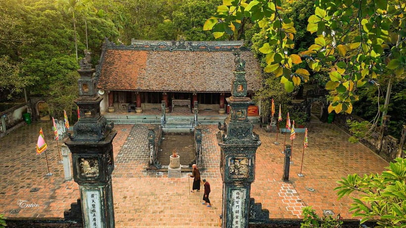 From Hanoi: Ninh Binh Trip with Cycling & Buffet Lunch - The Trang An boat ride is the day’s centerpiece