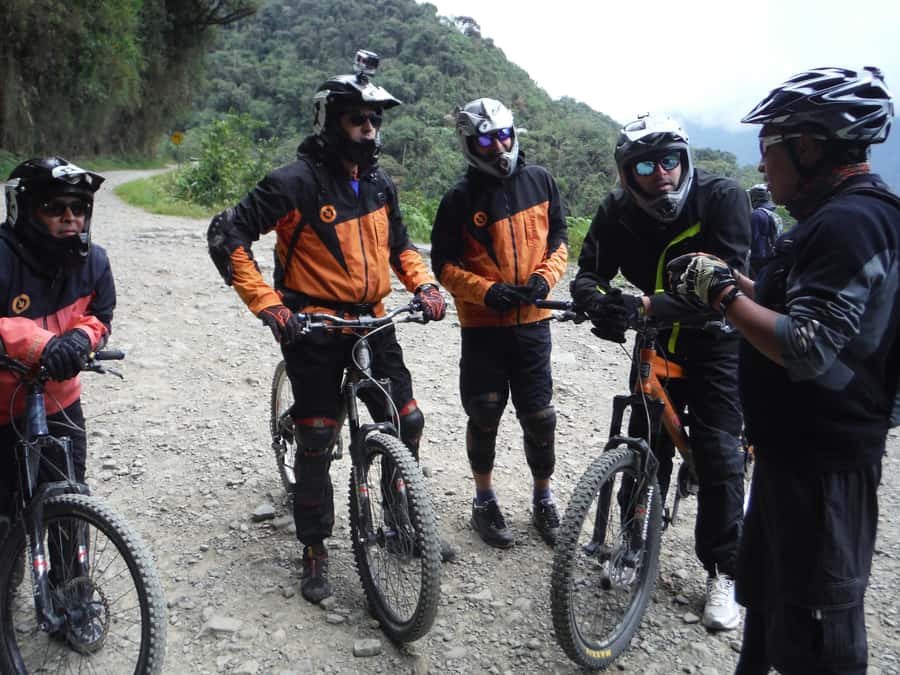 From La Paz: The World's Most Dangerous Road Biking Tour - Safety, bikes, and guide support