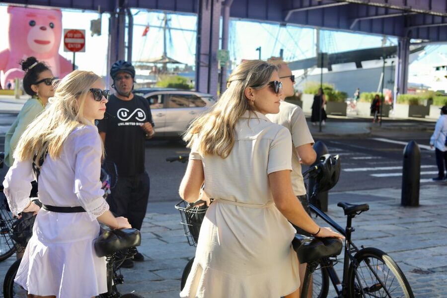 From Manhattan: 2-Hour Brooklyn Bridge Bike Tour - Starting at 79 Chambers Street in lower Manhattan