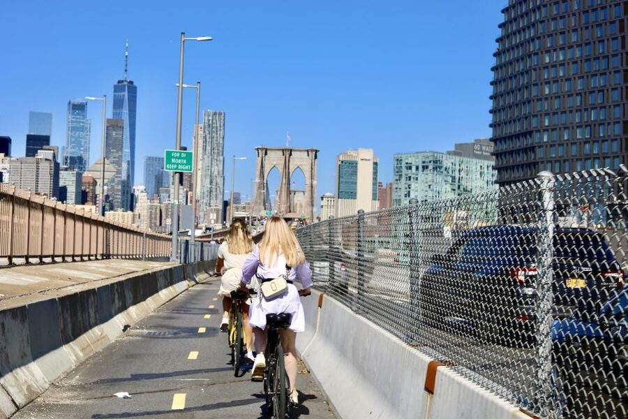 From Manhattan: 2-Hour Brooklyn Bridge Bike Tour - Janes Carousel and Brooklyn Heights