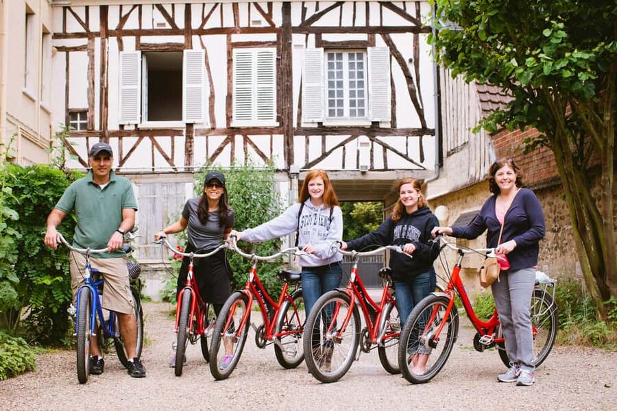 From Paris: Monet Garden & Giverny Bike Tour and Picnic Stop - Leaving Paris for the wheat fields of Normandy