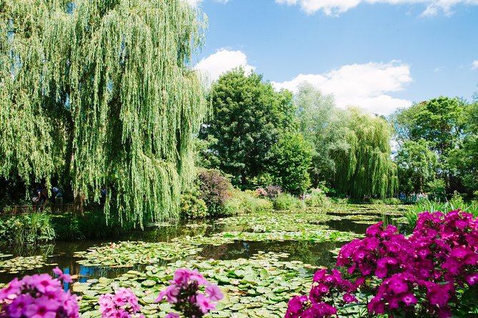 From Paris: Monet Gardens & Giverny Bike Tour with Picnic Stop - Weather, equipment, and practical comfort