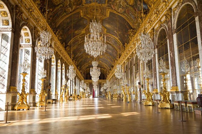 From Paris: Versailles Bike Tour w/ Palace, Gardens, & Picnic - Why a bicycle makes Versailles easier