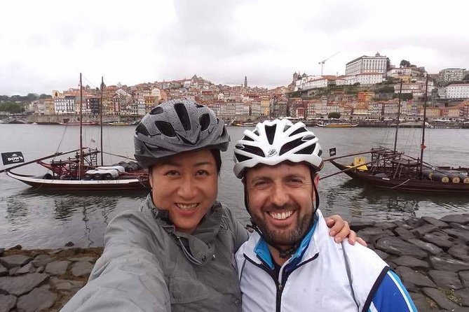 From Porto with view to Gaia: Private Bike Tour #DuckSideOfPorto - Starting at Praça da Ribeira