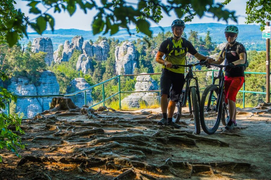From Prague: E-Mountain Biking Trip to the Bohemian Paradise - Riding toward Nebakov and the included lunch