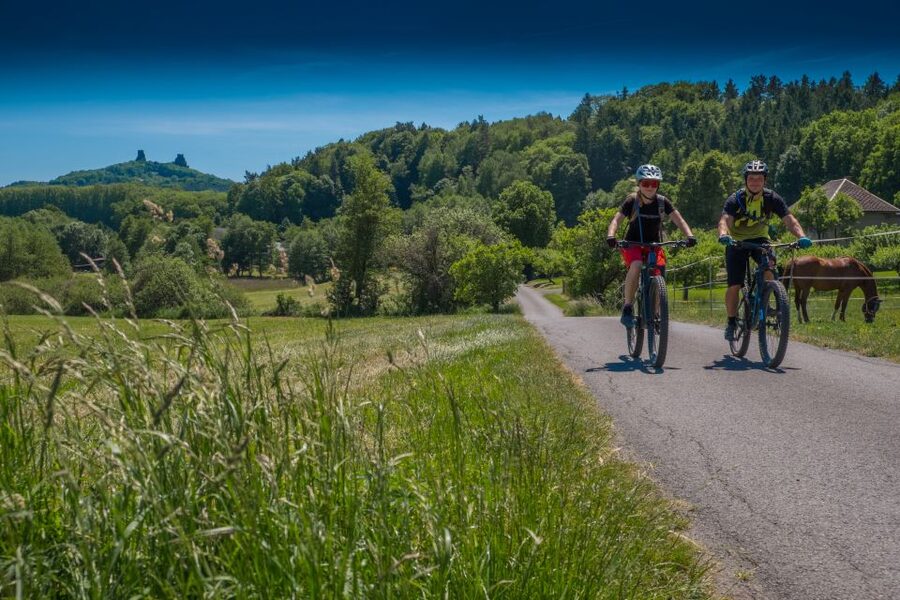From Prague: E-Mountain Biking Trip to the Bohemian Paradise - Three castles and a video-game connection
