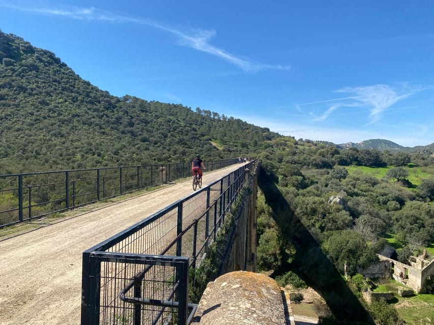 From Ronda: Via Verde de la Sierra Easy Cycling Tour - Thirty tunnels, each with a different feel