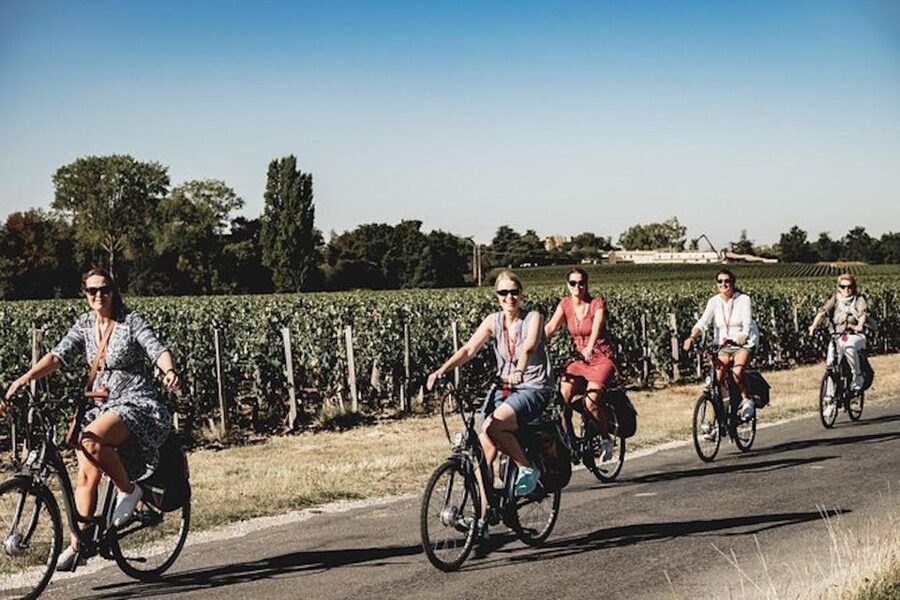 From Saint-Emilion : Half Day Electric Bike Tour - The first ride through Saint-Émilion’s wine country