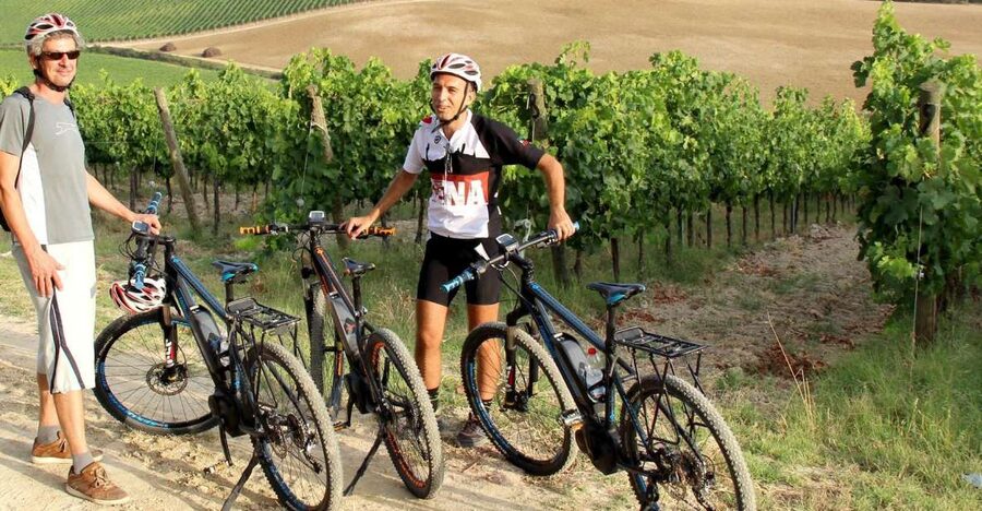 From Siena: Chianti Countryside E-Bike Tour w/ Lunch & Wine - Why an e-bike makes Chianti easier to enjoy