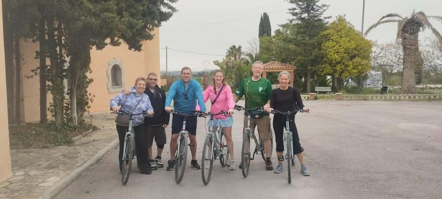 From Sitges: Cycling Tour with Winery visit and Tasting - Alex, the guide, and the value of a small group