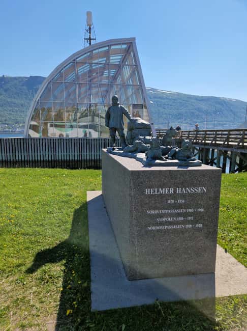 From Tromsø: Tromsø Highlights & History Tour With E-Bike - What the three-hour format really gives you