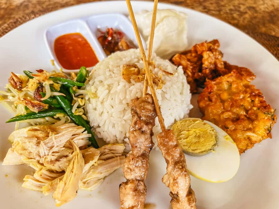 From Ubud: Downhill Bike Tour with Rice Terraces and Meal - Why this downhill ride is different