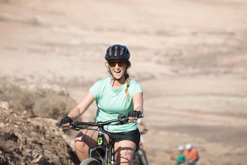 Fuerteventura North: PREMIUM E-bike guided tour - El Cotillo and the appeal of the coast
