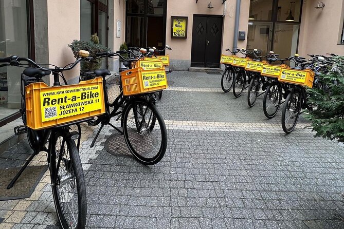 Full Bike Tour - the Old Town, Jewish Qtr & the Ghetto NEW BIKES - Key points at a glance