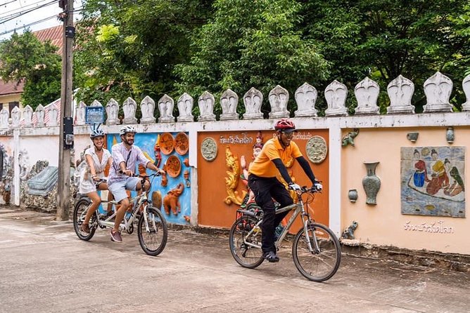 Full Day Cycling tour to Sukhothai Historical Park - Bikes, pace, heat, and comfort