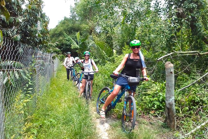 Full Day Off The Beaten Track the Mekong Delta. - Cycling through villages, farms, and narrow lanes