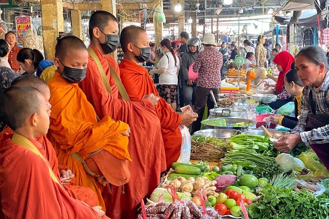 Full day tour by bicycle & tuk tuk,bamboo train,bat cave,villages - Key points at a glance