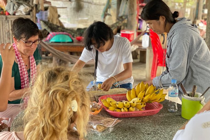 Full day tour by bicycle & tuk tuk,bamboo train,bat cave,villages - The bamboo train from a tuk-tuk route