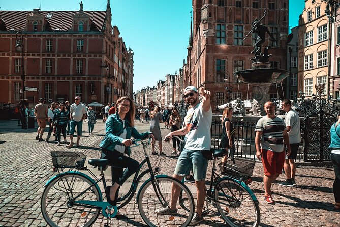 Gdansk Private Bike Tour - Neptune’s Fountain and the grand Main Town