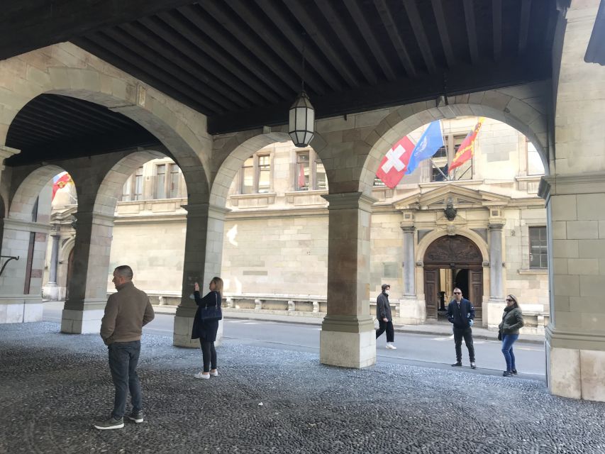 Geneva: United Nations, Old Town and Lake E-Bike Tour - Finishing at the Jet d’Eau and English Gardens
